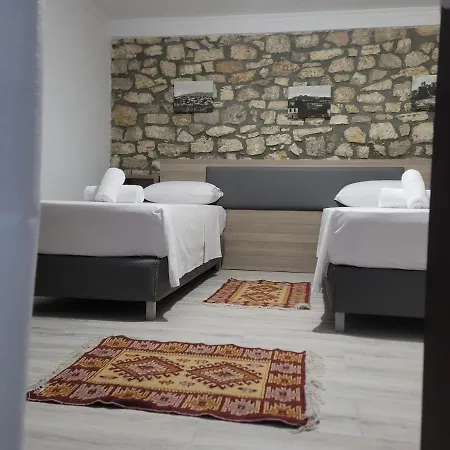 Ξενοδοχείο G&k Garden Μπεράτ