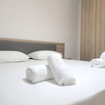 Hotel G&k Garden Berat